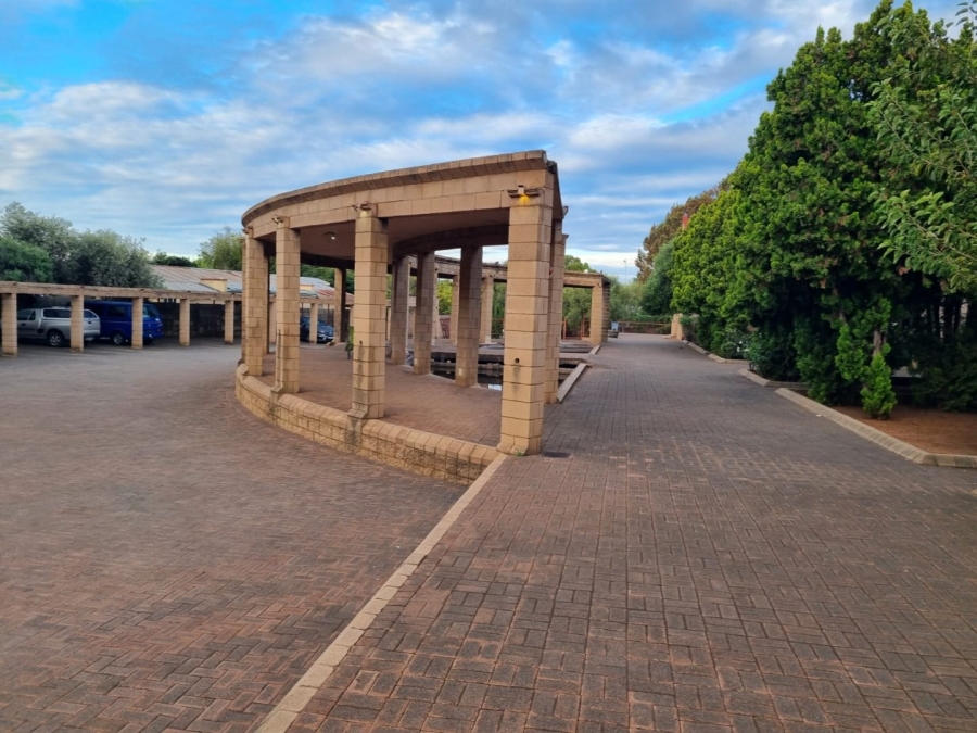 1 Bedroom Property for Sale in Brandwag Free State